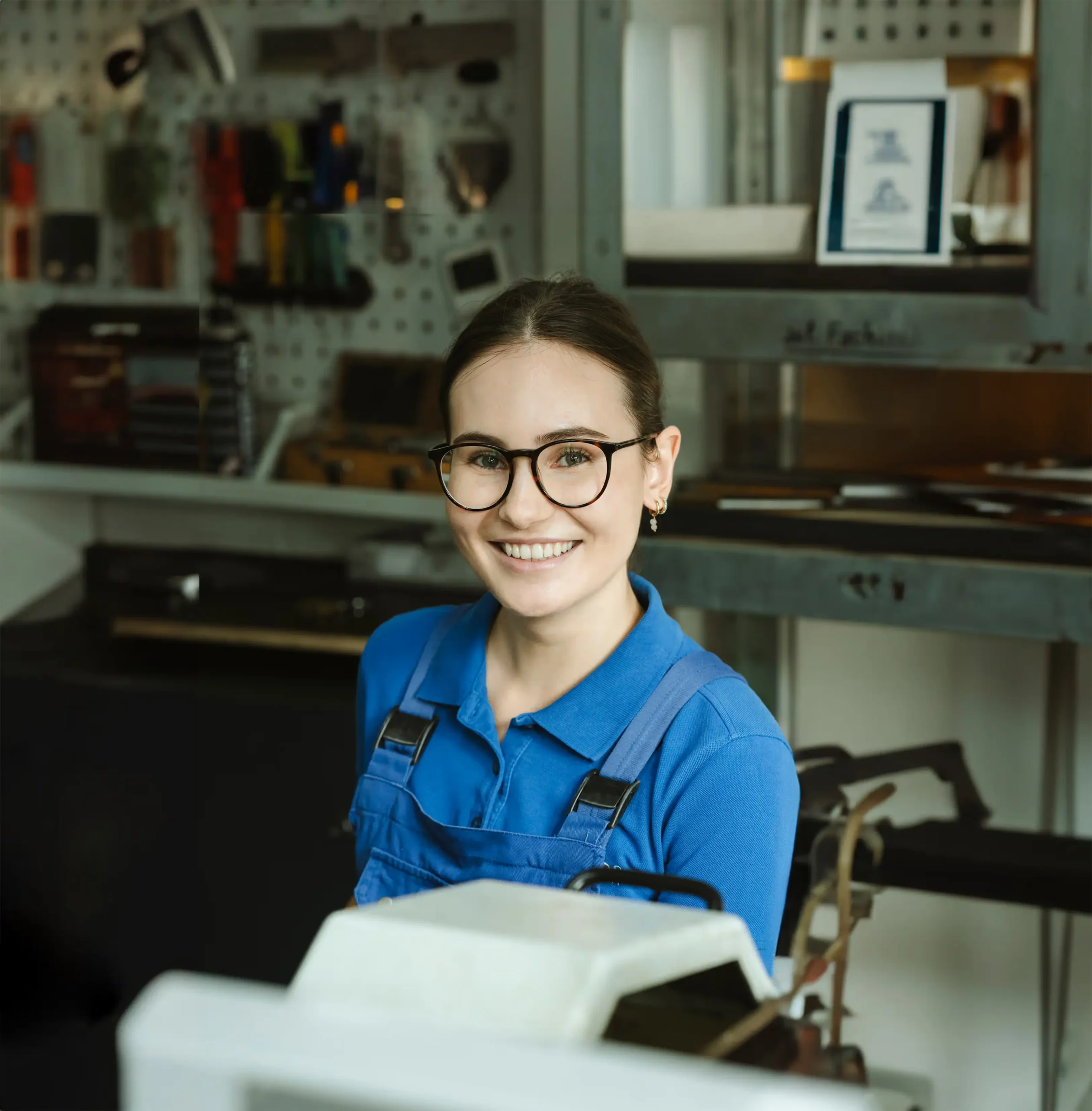 Pieron apprentice at a workplace in the workshop
