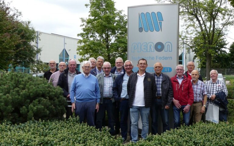Members of the Erlebnis Technik e. V. association visiting Pieron in Bocholt, 2019
