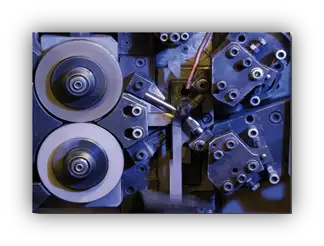 Pieron 1962 – clamping rings and compression springs for the automotive, electrical and sports industries