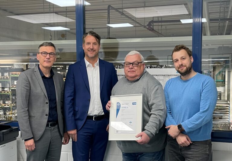 Handover of the ISO 14001 recertification at Pieron, 2023