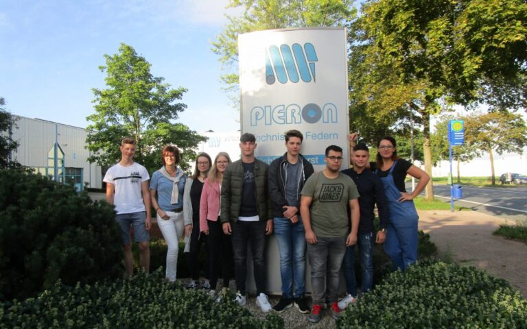 Pieron's new apprentices at the start of the 2019 training year